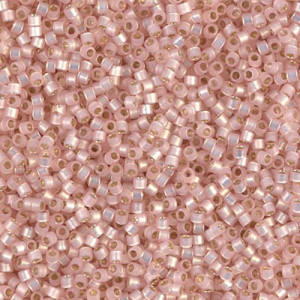 델리카비즈 1.6mm(DB624번 : Light Pink Alabaster Dyed Silver-Lined) - 3g