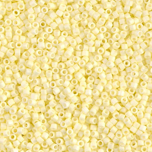 델리카비즈 1.6mm(DB1521번 : Pale Yellow Matte Opaque AB) - 3g